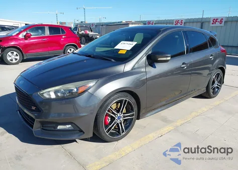 2015 Ford Focus St z USA, uszkodzony, nr VIN 1FADP3L9XFL299633